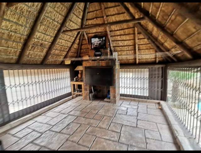 3 BEDROOM HOUSE FOR SALE IN SUIDEROORD